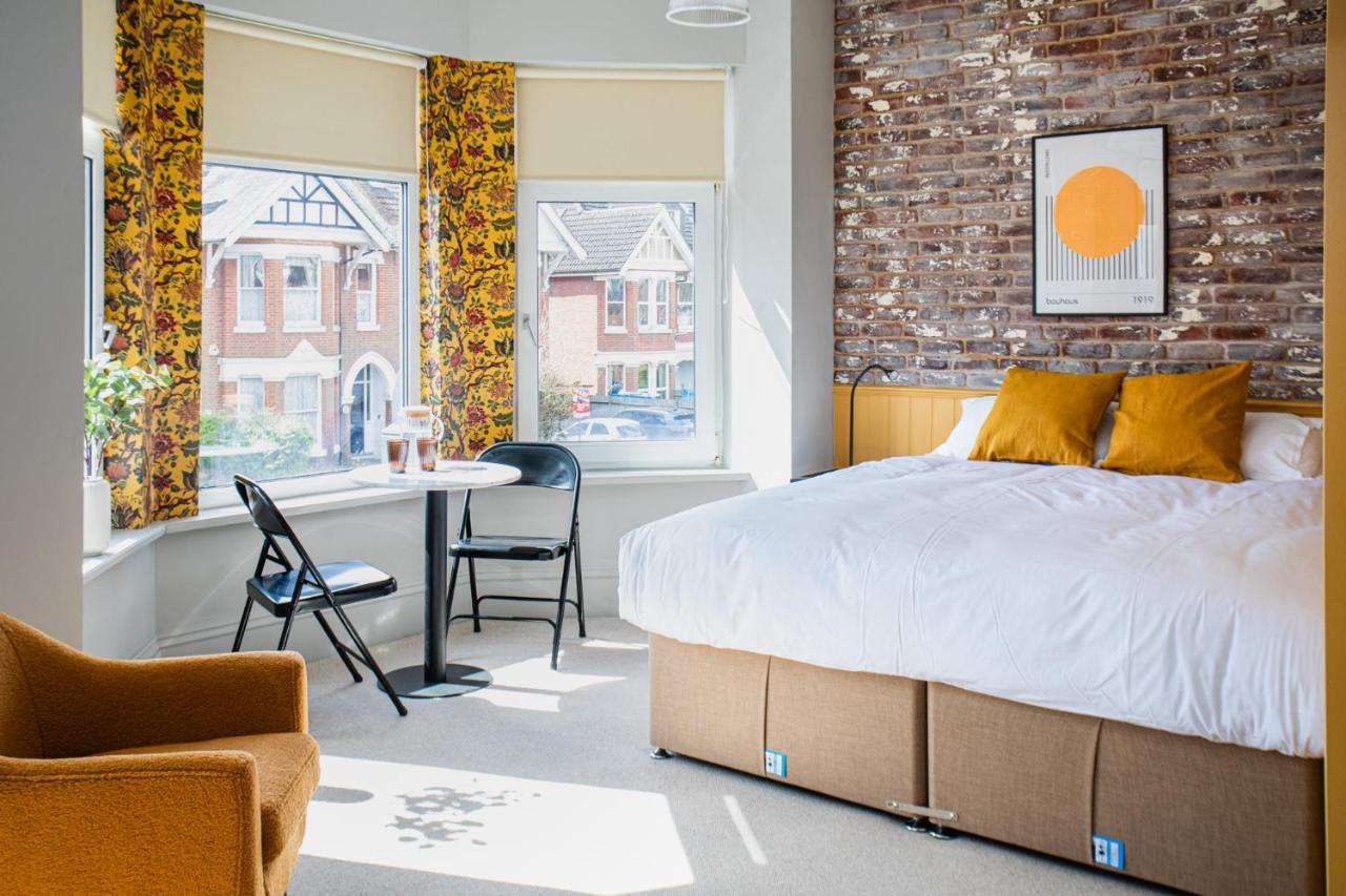 Settle Southampton - Stylish Self Check-In Rooms & Self Catering Suites Dış mekan fotoğraf